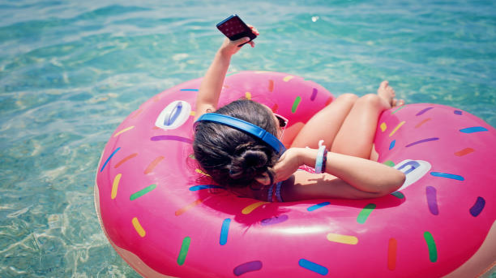 Dive into Your Playlist: The Ultimate Guide to Underwater Headphones