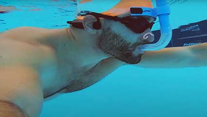 bluetooth earphones for swimming