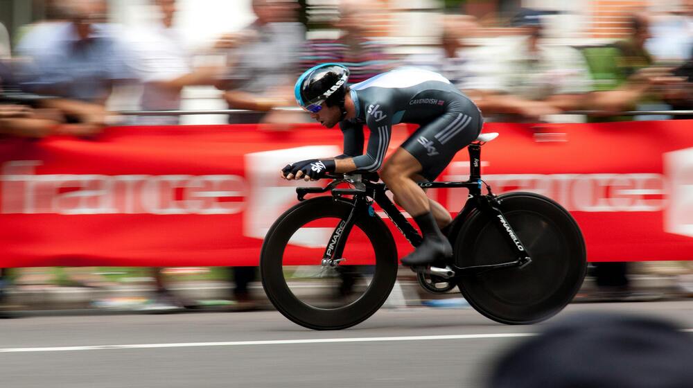 How to Select the Best Headphones for Cycling?
