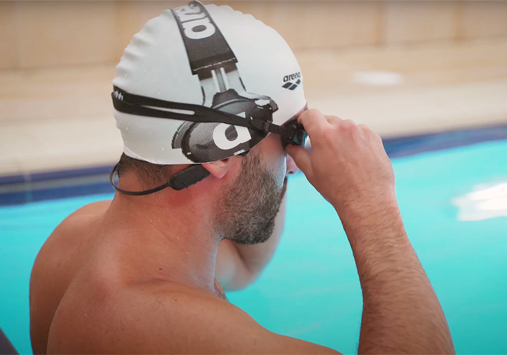 How Bone Conduction Headphones Help Swimmers?